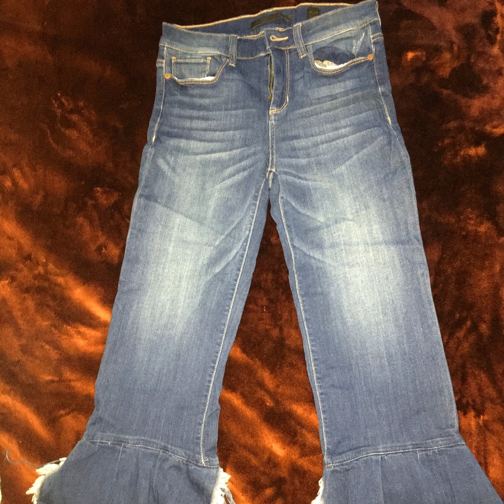 Low Waisted Medium Wash Flared Jeans W29 L33